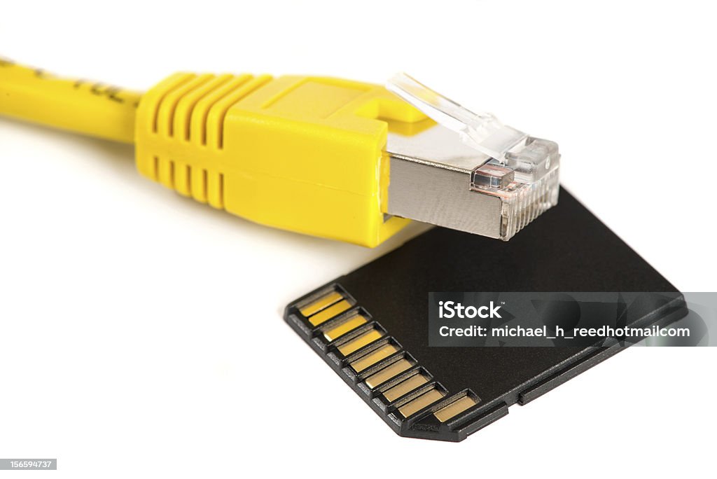 Кабель Ethernet на SD-карта - Стоковые фото Без людей роялти-фри