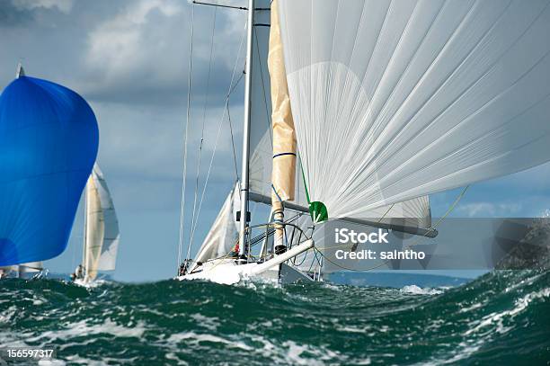 Yacht In Swell - Fotografie stock e altre immagini di Barca a vela - Barca a vela, Tempesta, Andare in barca a vela