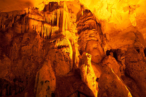 cave dupnisa - kirklareli imagens e fotografias de stock