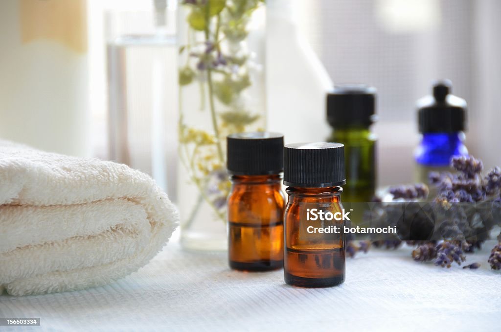 Aromaterapia e cosmesi naturale - Foto stock royalty-free di Aromaterapia