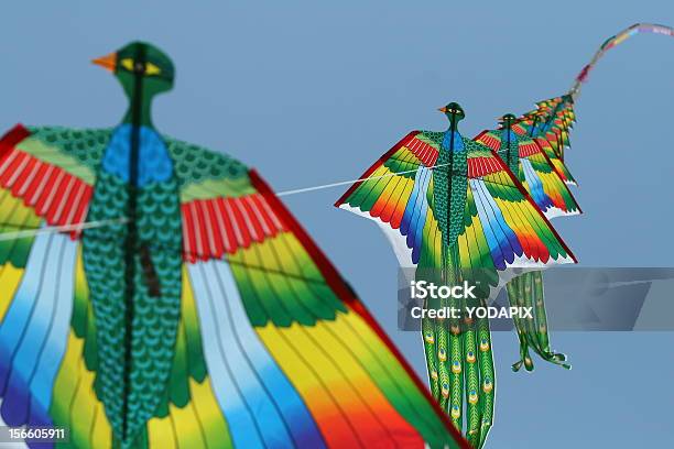 Foto de Pássaro Colorido Papagaio e mais fotos de stock de Arte - Arte, Arte e Artesanato - Assunto, Arte, Cultura e Espetáculo