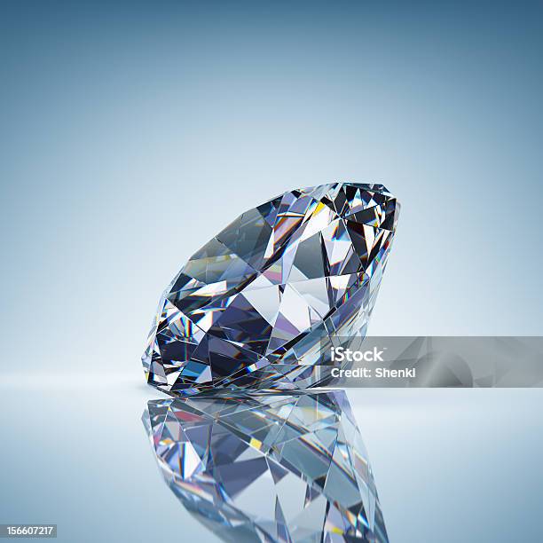 Platos De Corte De Diamante Sobre Fondo Azul Foto de stock y más banco de imágenes de Azul - Azul, Belleza, Brillante