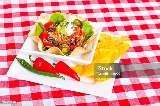 Sałatka Taco - zdjęcia stockowe i więcej obrazów Ameryka Łacińska - Ameryka Łacińska, Awokado, Chili