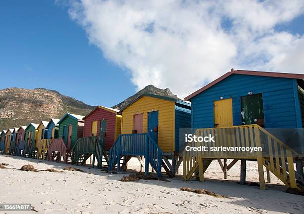 Casas De Praia No Anda A False Bay África Do Sul - Fotografias de stock e mais imagens de Ao Ar Livre - Ao Ar Livre, Areia, Baía Falsa