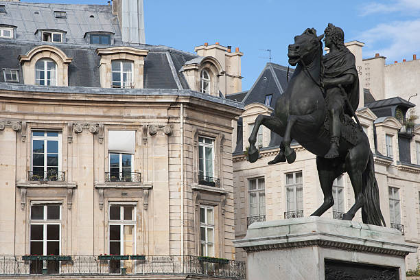 istock Equestrian monument & buildings in Paris 156620522