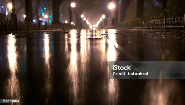 Nach Dem Regen Stockfoto und mehr Bilder von Dunkel - Dunkel, Fotografie, Freie Straße