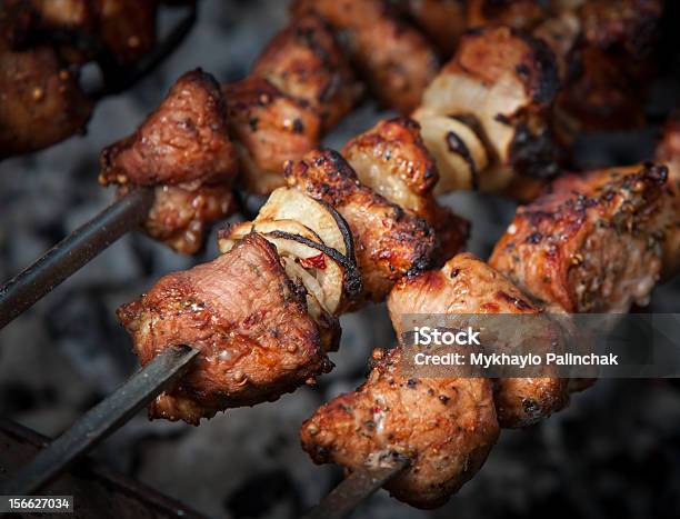 Shish Kebab - Fotografie stock e altre immagini di Alla brace - Alla brace, Arrosto - Cibo cotto, Barbecue - Cibo