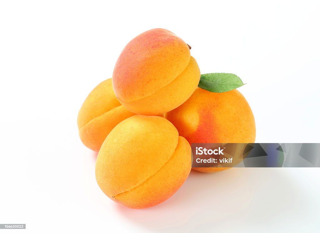 Свежие apricots - Стоковые фото Fruit with Stones роялти-фри