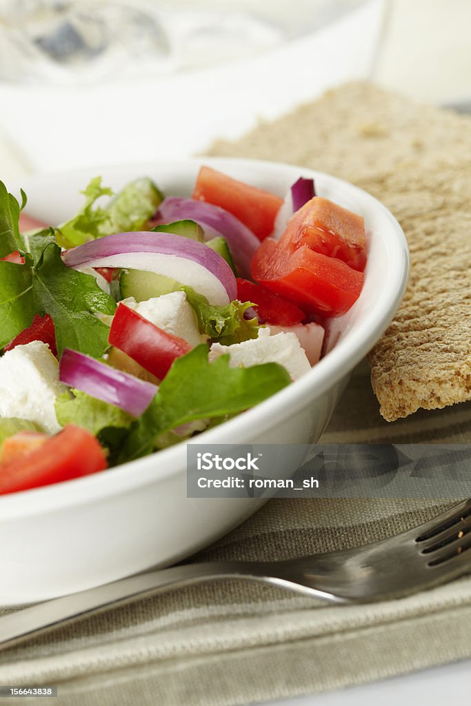 Salada Grega com pão - Royalty-free Alface Foto de stock