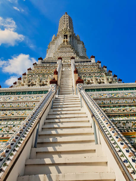 istock Wat Arun, Bangkok, Thailand 1566514663