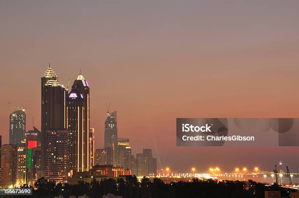 Abu Dhabi Western Sky Foto de stock y más banco de imágenes de Abu Dabi - Abu Dabi, Aire libre, Cielo
