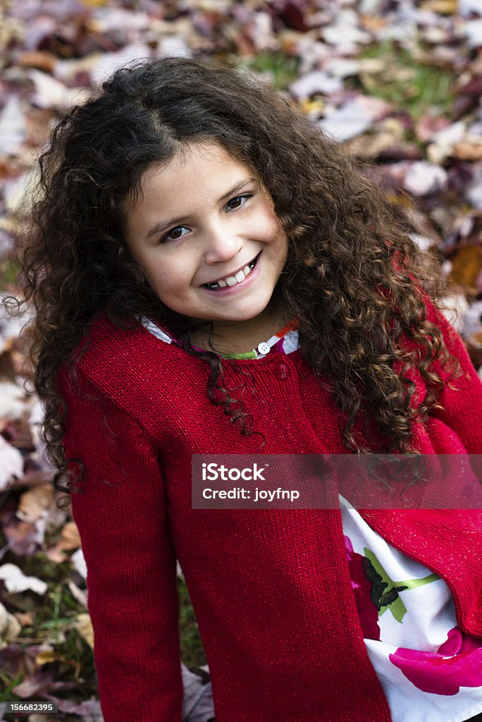 Jovem no parque no outono dia - Foto de stock de Beleza royalty-free