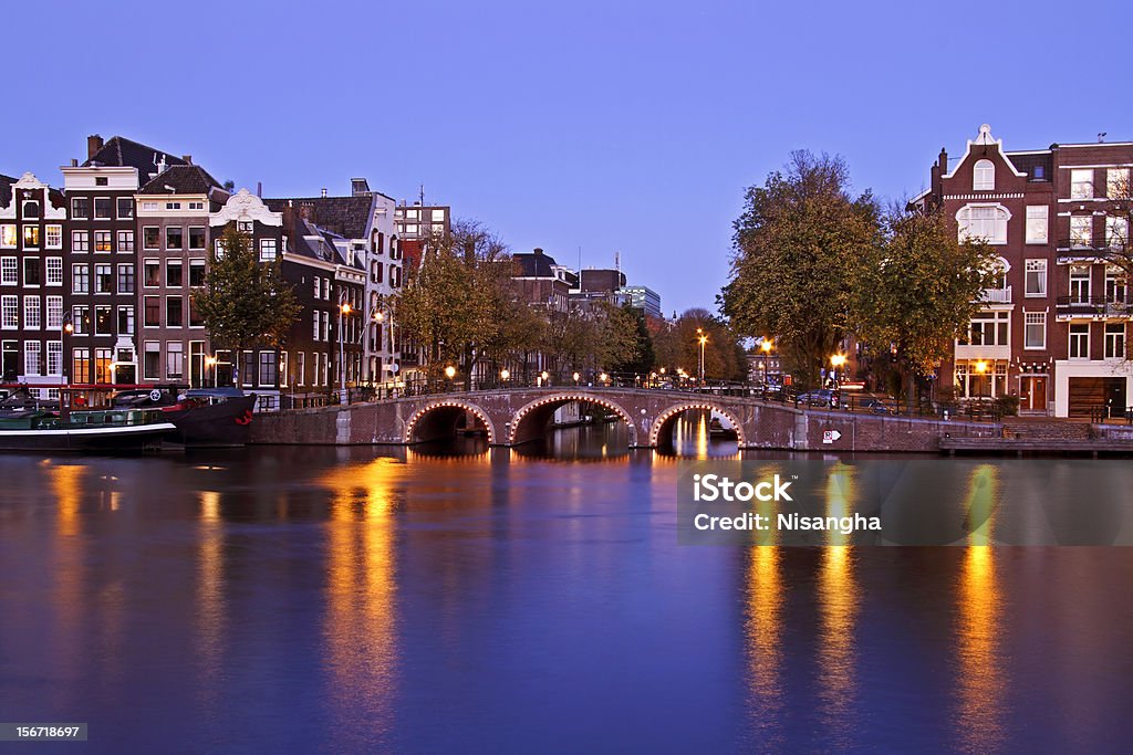 도시�의 아름다운 네덜란드 암스테르담발 황혼 무렵 - 로열티 프리 0명 스톡 사진