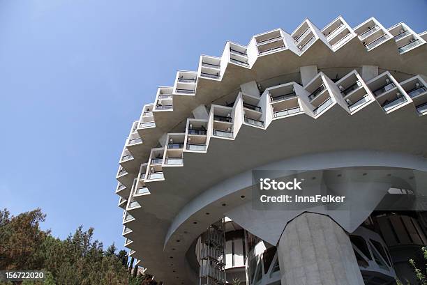 Moderno Edifício De Concreto - Fotografias de stock e mais imagens de Curva - Forma - Curva - Forma, Círculo, Exterior de edifício