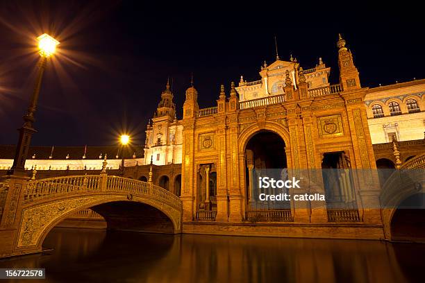 Praça Da Espanha À Noite - Fotografias de stock e mais imagens de Andaluzia - Andaluzia, Anoitecer, Ao Ar Livre