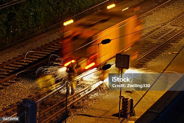 Trabalhar Em Carris - Fotografias de stock e mais imagens de Faísca - Faísca, Salpicar, Via-férrea