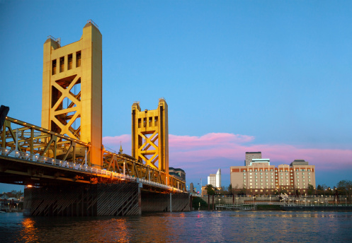 Golden Gates drawbridge in Sacramento in the night time