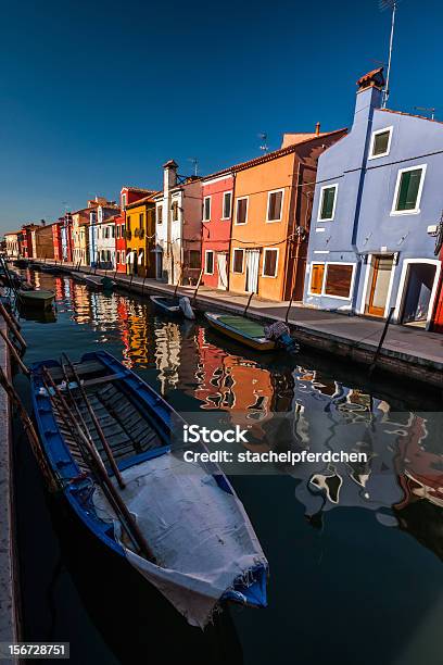 Burano Włochy - zdjęcia stockowe i więcej obrazów Bez ludzi - Bez ludzi, Burano, Dom - Budowla mieszkaniowa