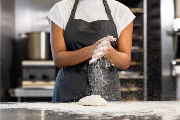 istock A Little More Flour For This One 1567577610
