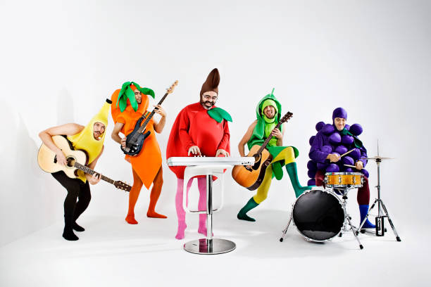 野菜のロックバンド - stage costume ストックフォトと画像