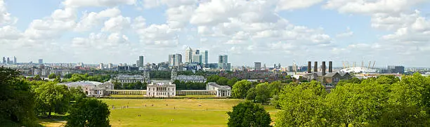 University of Greenwich - in the background the Docklands - Canary Wharf