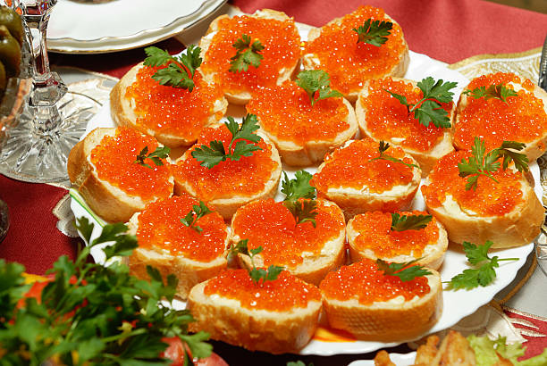 Caviar rojo - foto de stock