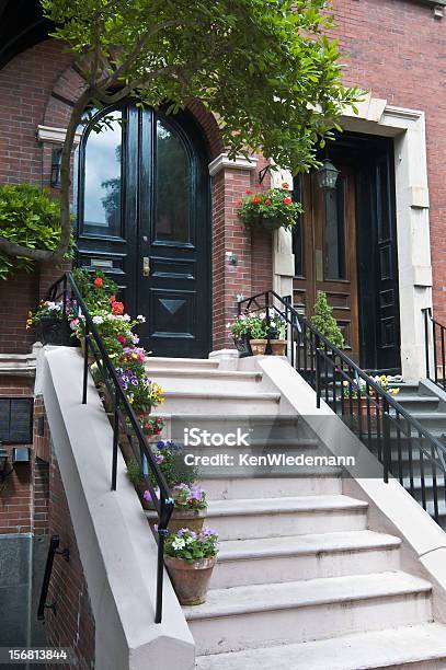 Treppe Garten Stockfoto und mehr Bilder von Architektur - Architektur, Back Bay, Blume