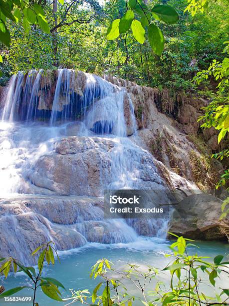 Cataratas De Erawan - Fotografias de stock e mais imagens de Ao Ar Livre - Ao Ar Livre, Beleza natural, Cascata