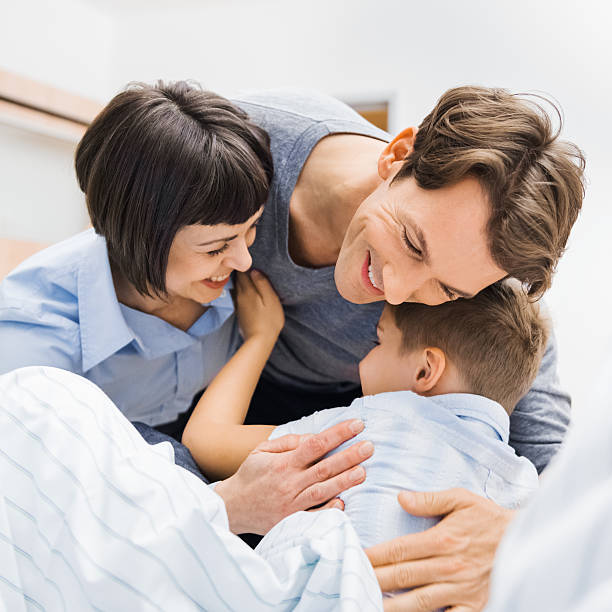 istock Parents Visiting Child in Hospital 156835204