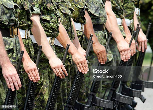 Drill Militare - Fotografie stock e altre immagini di Canada - Canada, Personale militare, Forze armate