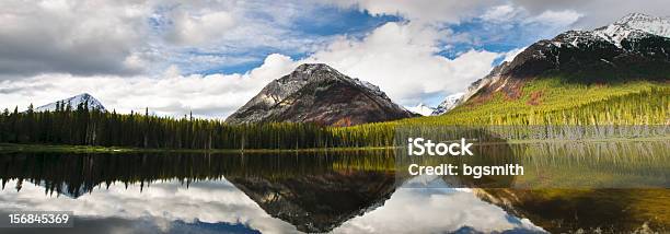 Photo libre de droit de Vue Sur La Montagne banque d'images et plus d'images libres de droit de Alberta - Alberta, Canada, Coucher de soleil