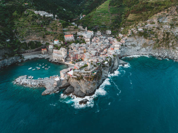 istock Village on the coast 1569130239