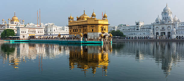 golden temple, amritsar - india golden temple sikhism temple photos et images de collection