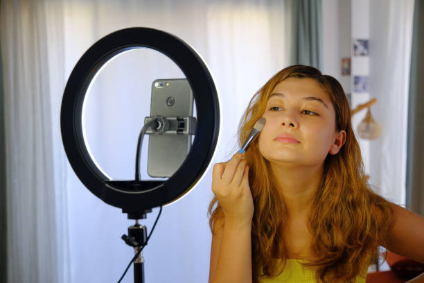 istock Working as an Influencer in the digital age... 1569371802