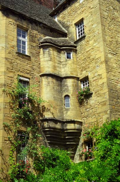 istock ARCHITECTURAL DETAIL SARLAT 1569596089