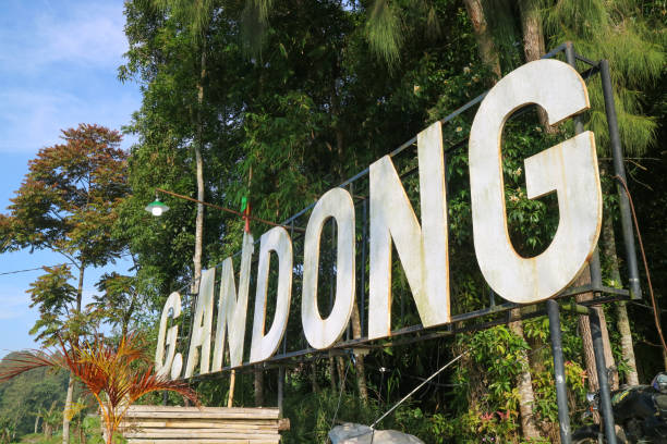istock Mount andong letter sign 1569766120
