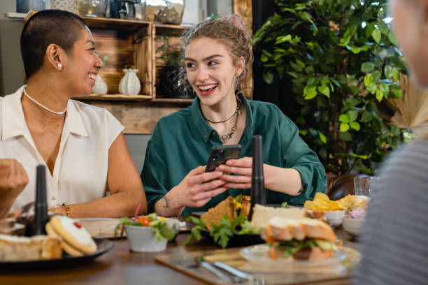 istock I Love Lunch with Friends 1569806648