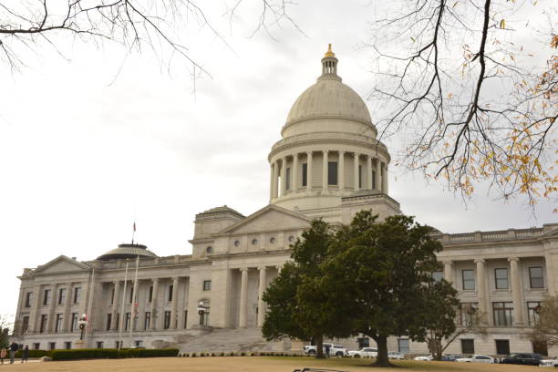 istock Arkansas State Capitol In The Morning 1569849396