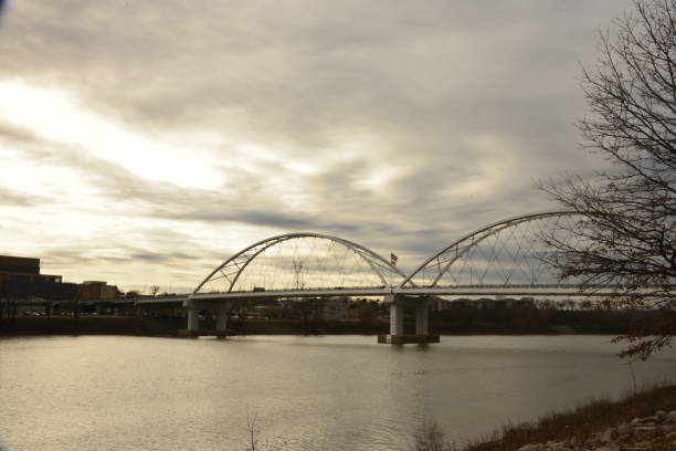 istock Broadway Street Bridge On A Cloudy Morning 1569850500