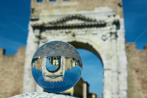 istock Crystal ball against Roman arch 1569961107