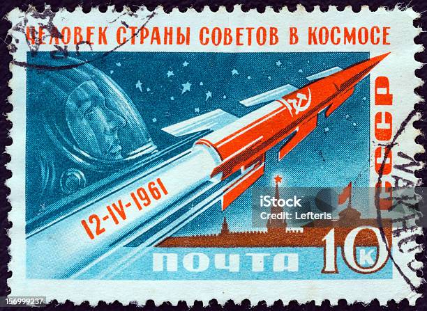 Foto de União Soviética Stamp Shows Rúcula Gagarin E Kremlin e mais fotos de stock de Yuri Gagarin