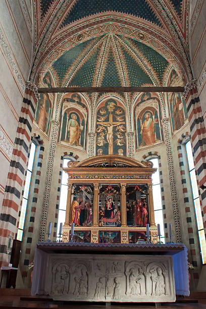 istock Basilica of San Zeno Verona 157006903