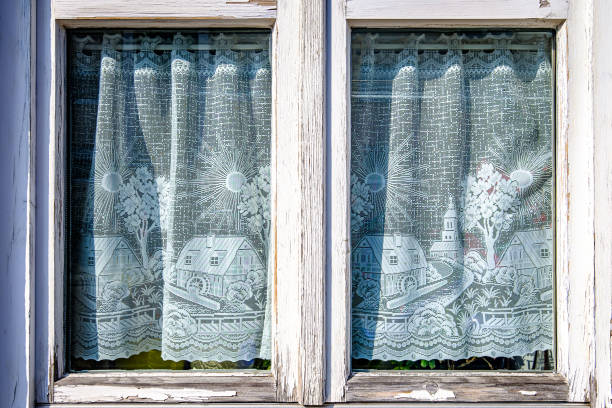 istock old wooden window - close up 1570071222