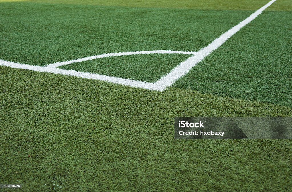 Erba verde, campo da calcio - Foto stock royalty-free di Ambientazione esterna