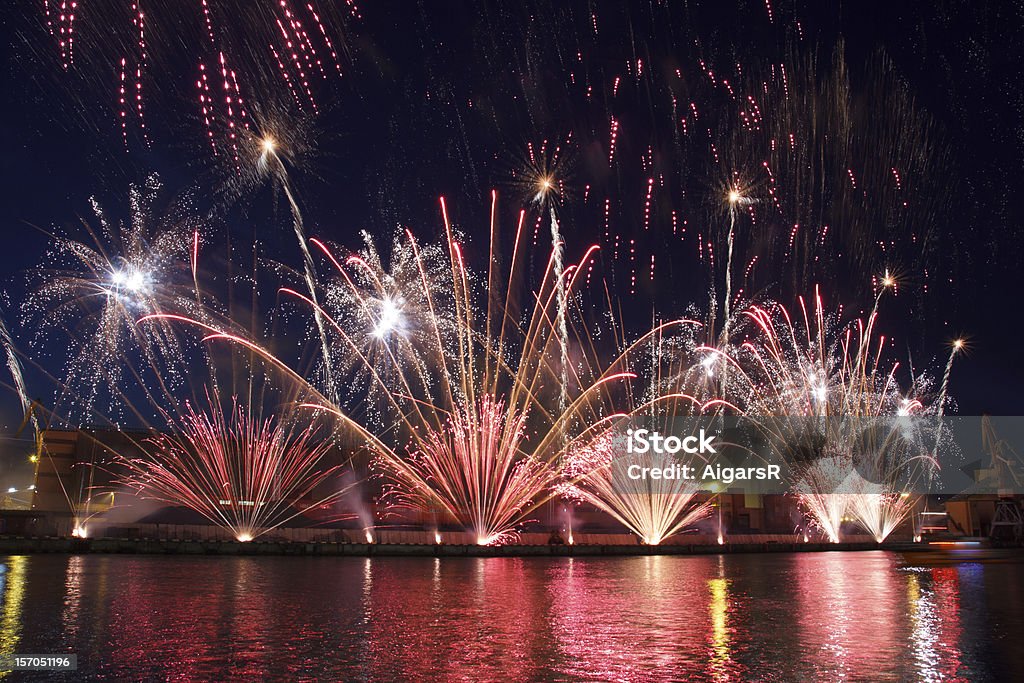 Fogos de artifício - Foto de stock de Cidade royalty-free