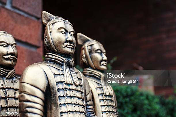 Modelo De Terracota Warriors Foto de stock y más banco de imágenes de Alfarería - Alfarería, Anticuado, Antigualla