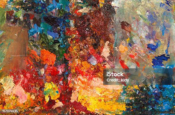 Plano Aproximado De Óleo Colorido Pallete - Fotografias de stock e mais imagens de Tinta - Equipamento de Arte e Artesanato - Tinta - Equipamento de Arte e Artesanato, Abstrato, Amarelo