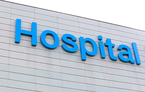 istock Hospital sign 157075613