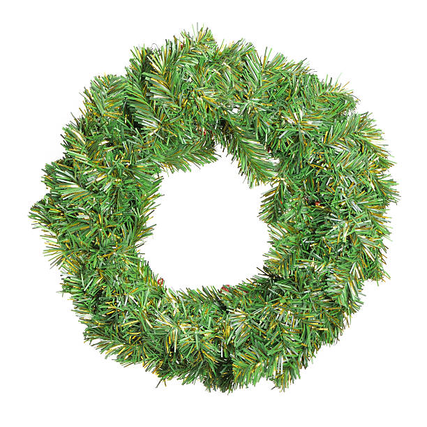 istock Round green christmas wreath 157102392