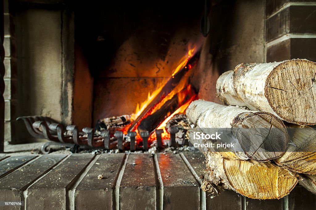 Lareira chamas no Inverno - Royalty-free Acender Foto de stock